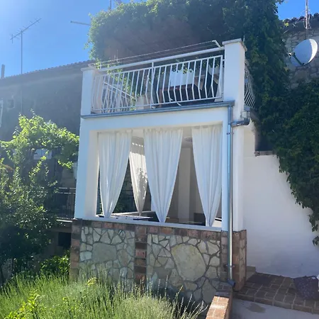 Bellavita Apartment *