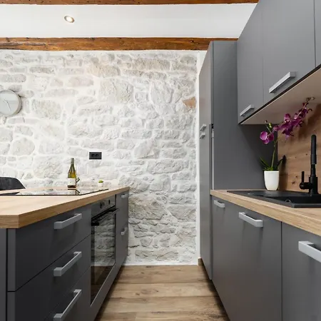 Bellavita 弗尔萨尔